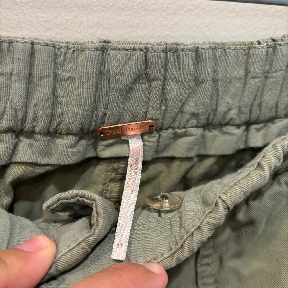 Free People Cadet Pull On Button Fly Capri Jogger Pants Women’s Size Medium - Picture 3 of 12